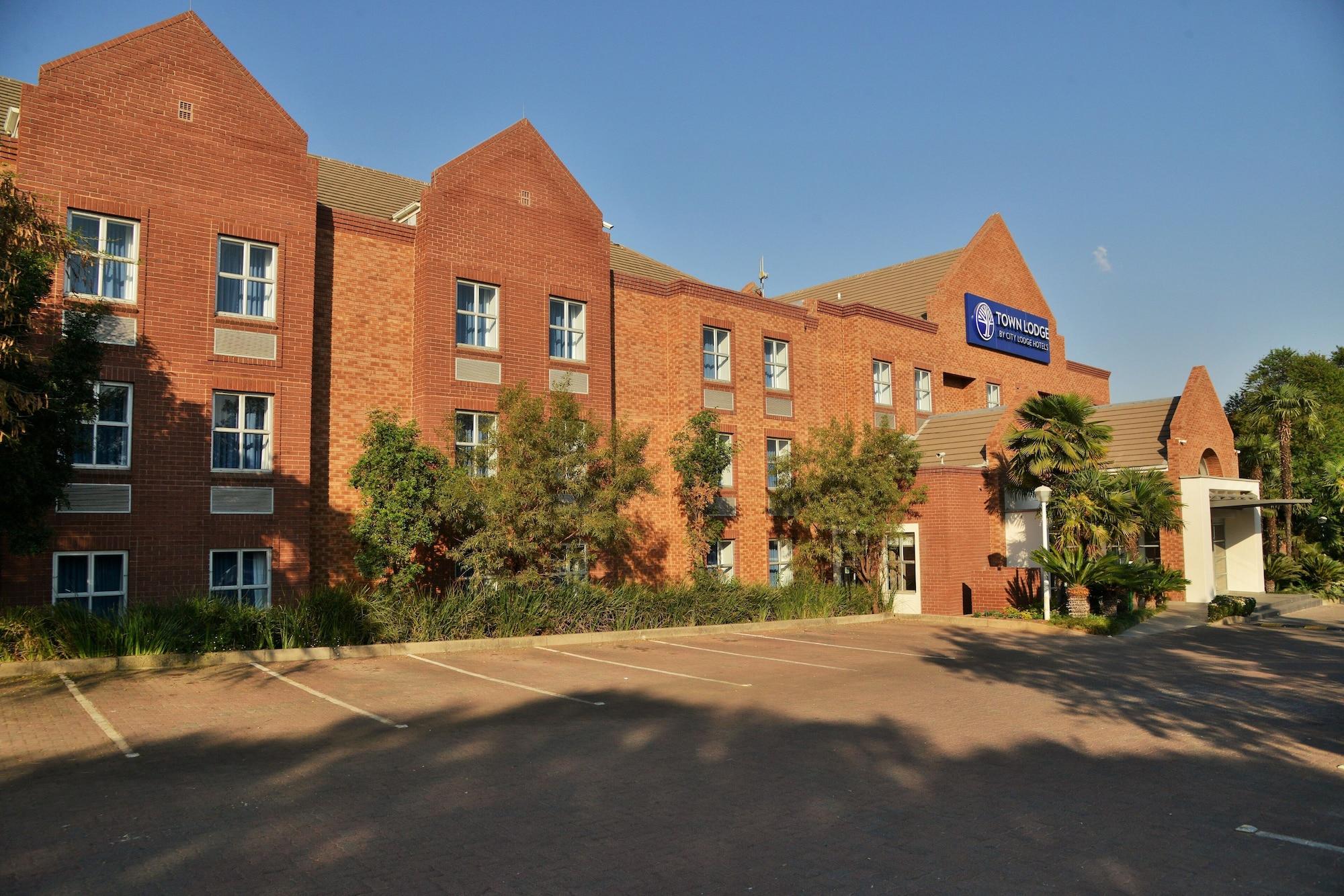פרטוריה Town Lodge Menlo Park מראה חיצוני תמונה