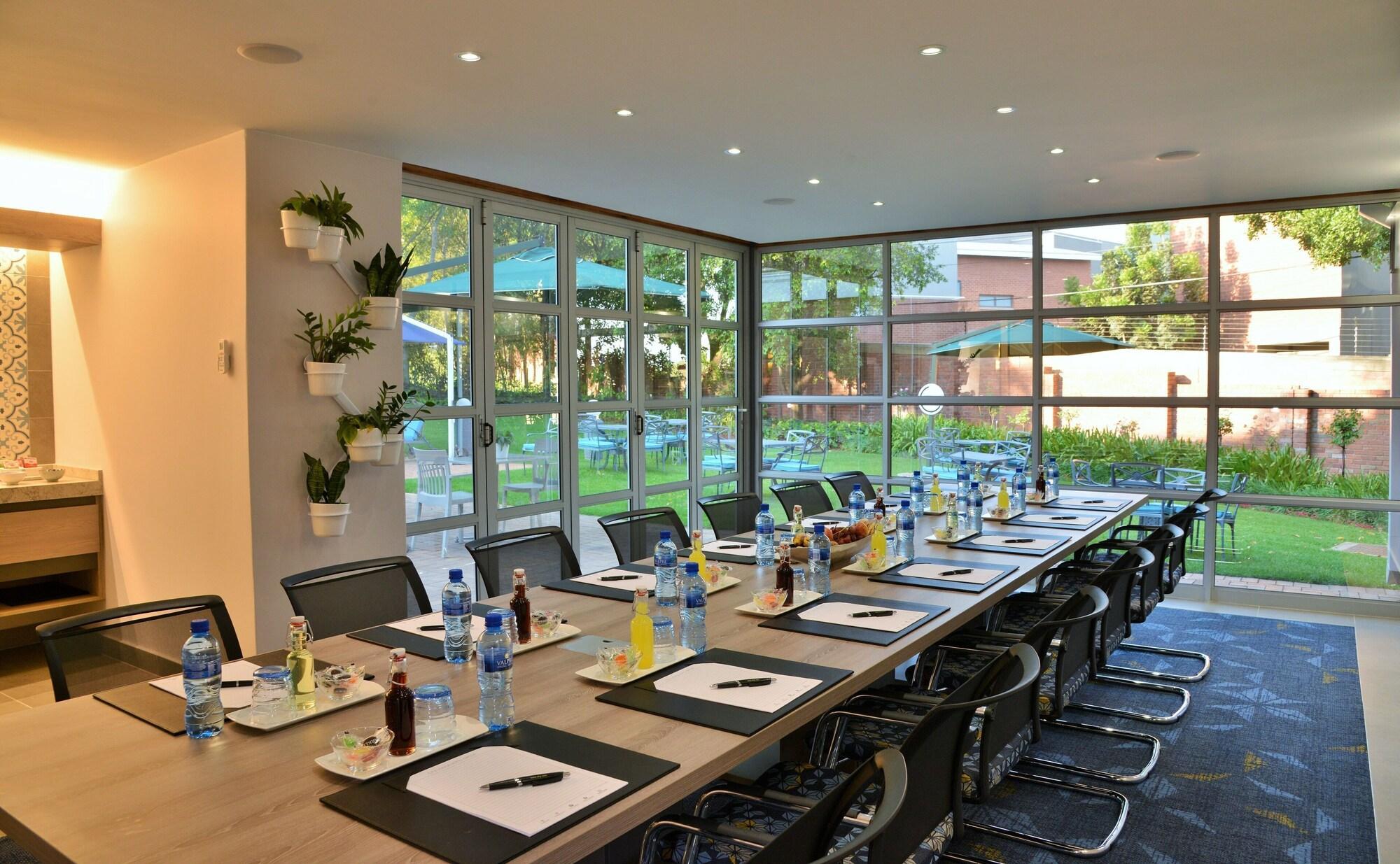 פרטוריה Town Lodge Menlo Park מראה חיצוני תמונה